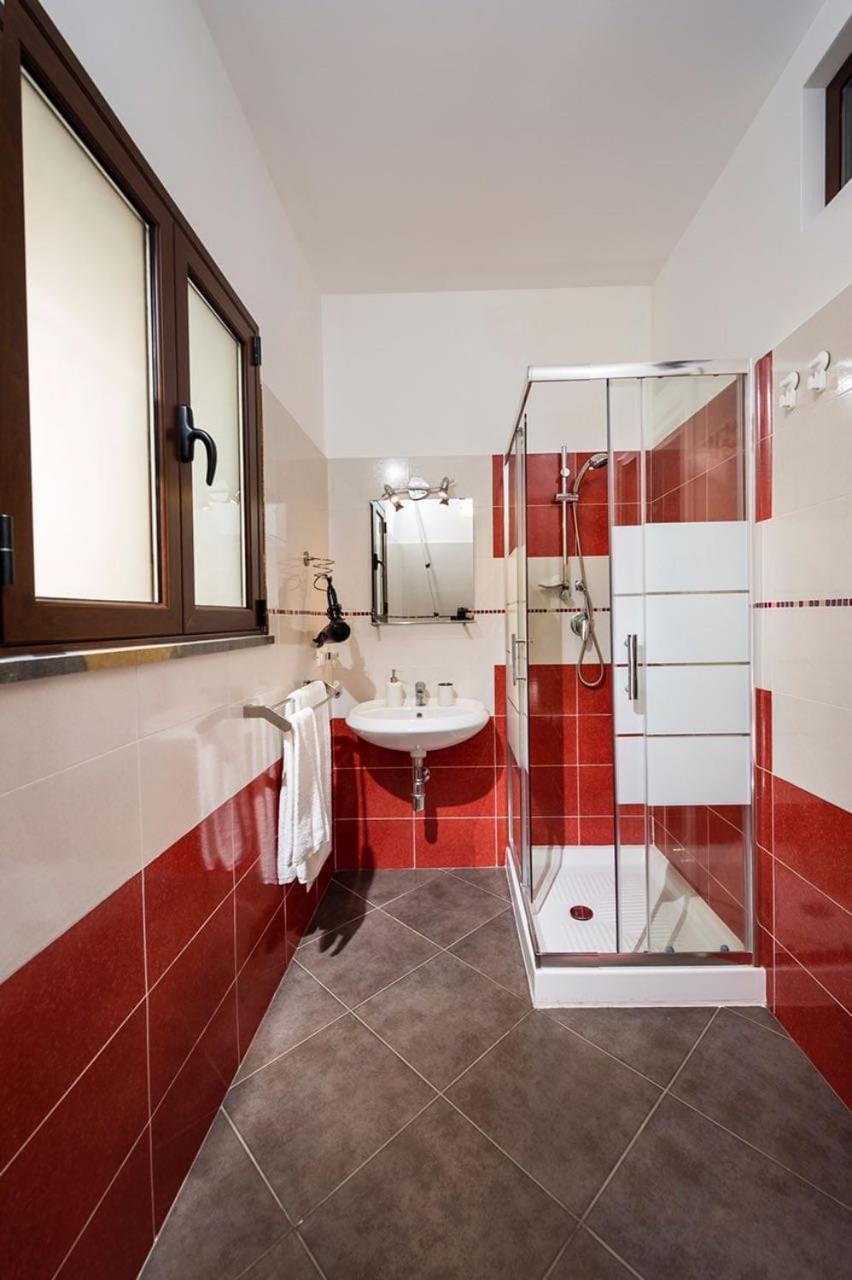 דירות קאסטלמארה דל גולפו Il Cortile מראה חיצוני תמונה