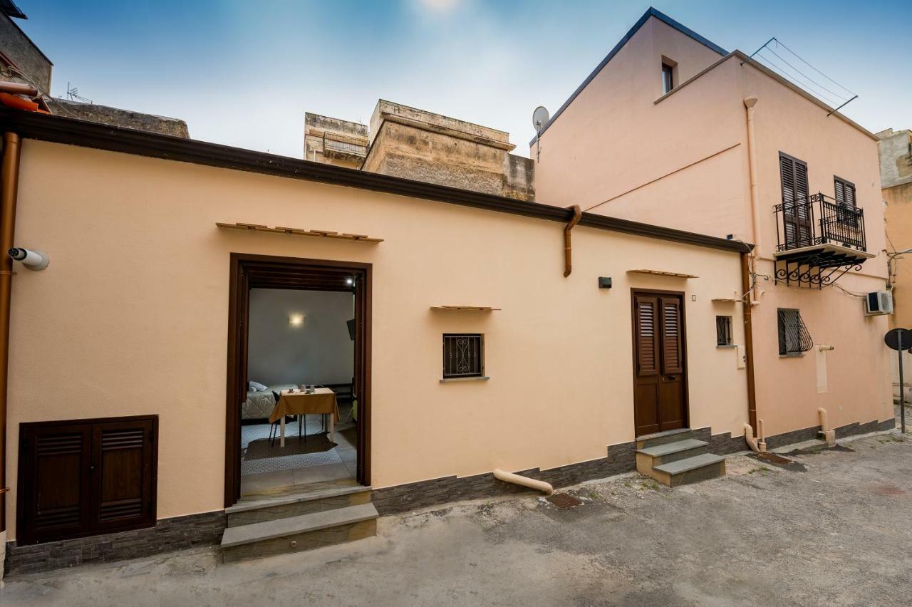 דירות קאסטלמארה דל גולפו Il Cortile מראה חיצוני תמונה